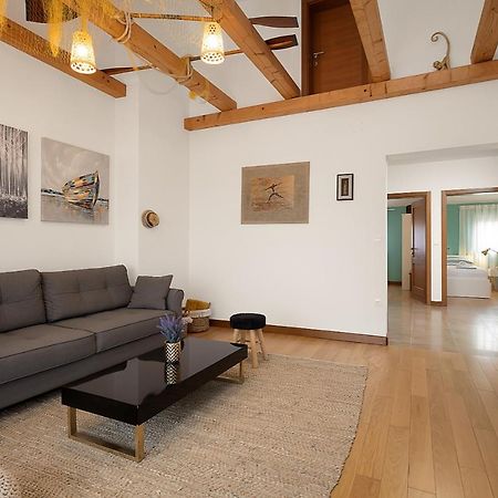 Apartments Cesare With Shared Pool Ližnjan Екстериор снимка