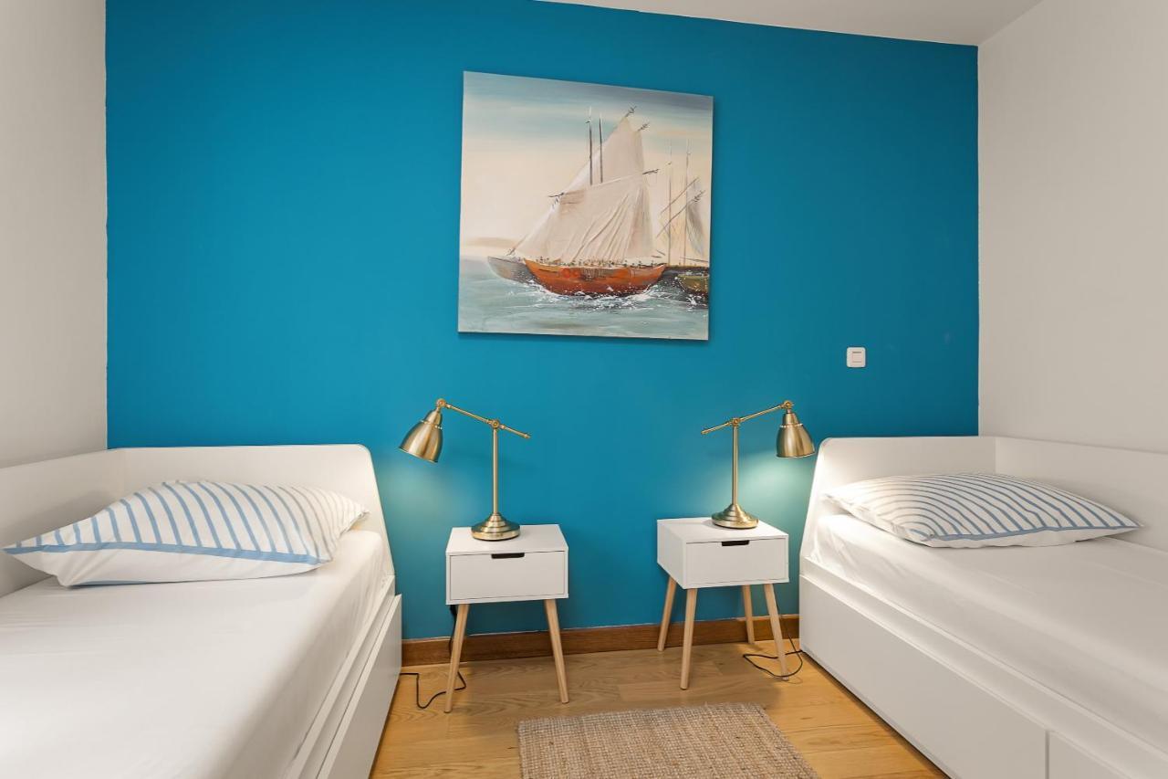 Apartments Cesare With Shared Pool Ližnjan Екстериор снимка
