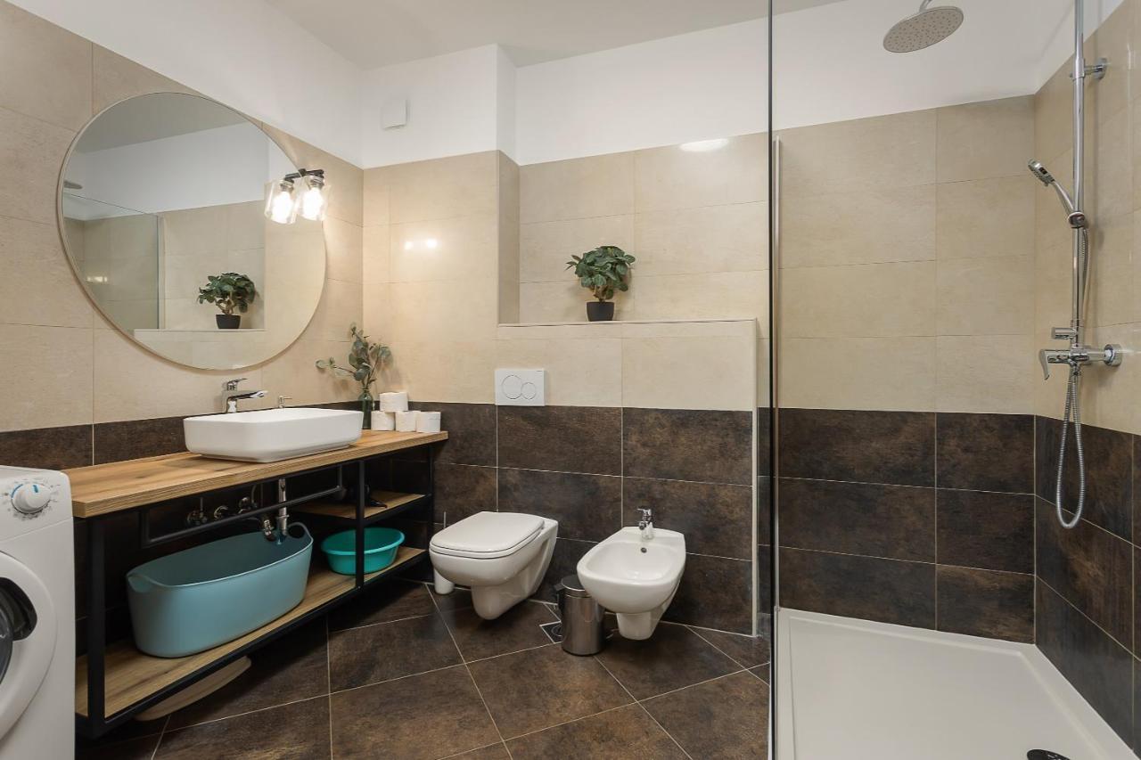 Apartments Cesare With Shared Pool Ližnjan Екстериор снимка