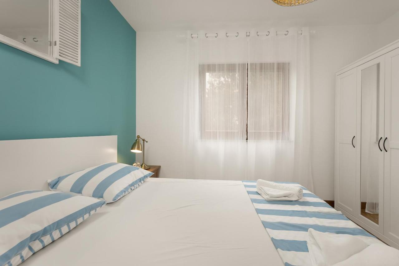 Apartments Cesare With Shared Pool Ližnjan Екстериор снимка