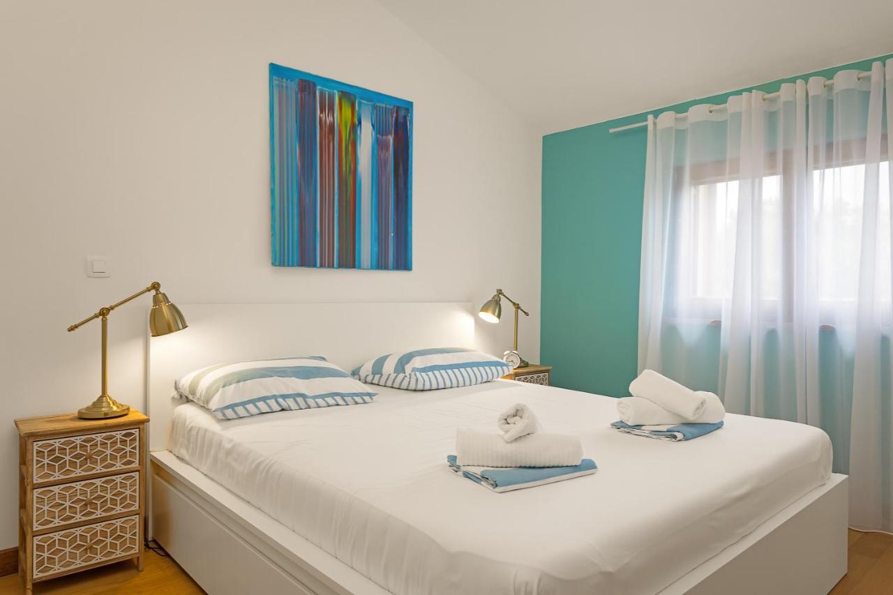 Apartments Cesare With Shared Pool Ližnjan Екстериор снимка