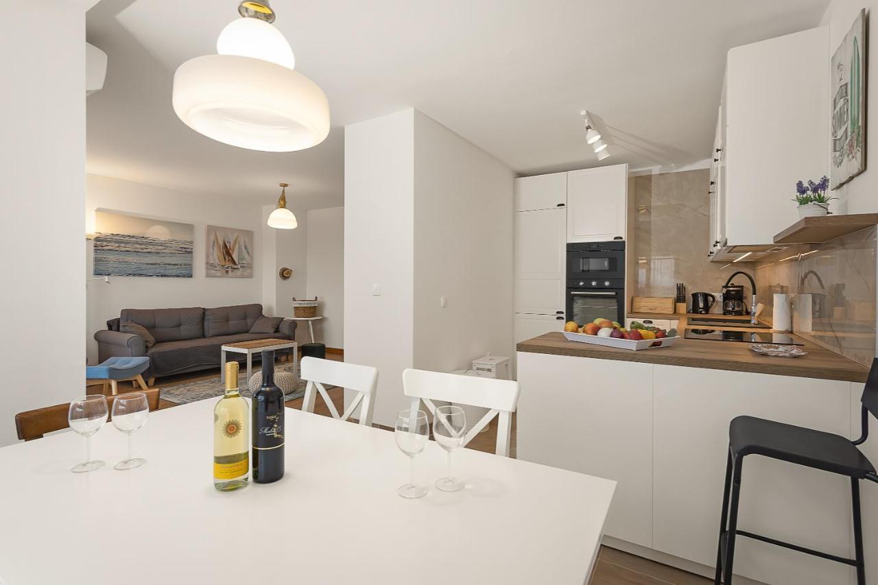 Apartments Cesare With Shared Pool Ližnjan Екстериор снимка